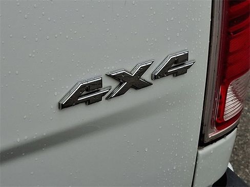 Used 2016 RAM 1500 Laramie w/ Convenience Group image 26