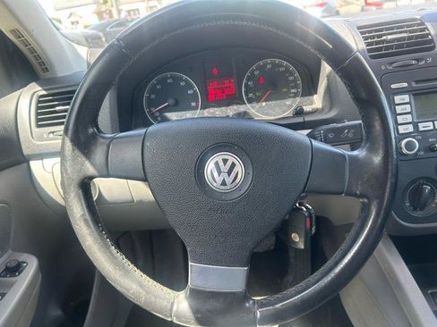 Used 2009 Volkswagen Jetta SE image 10