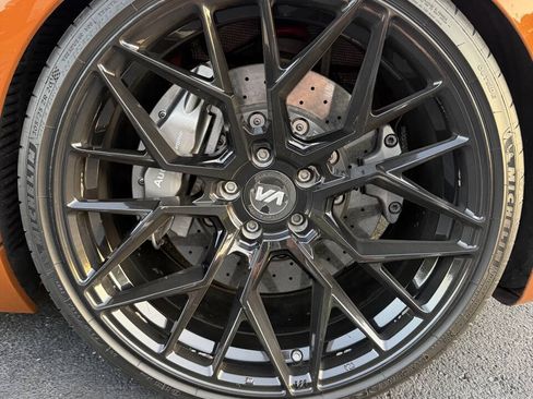 Used 2014 Audi R8 V8 w/ Ceramic Brake Package AWD/4WD image 15
