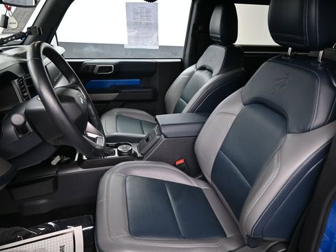 Used 2022 Ford Bronco Outer Banks w/ Sasquatch Package AWD/4WD image 29