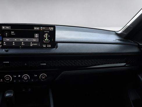 Used 2023 Honda Accord Sport image 29