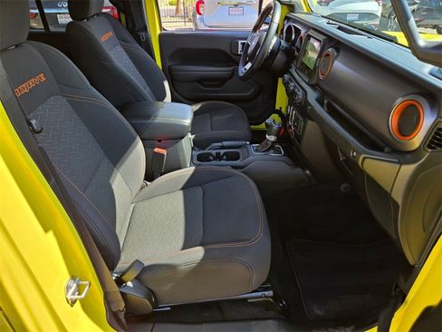 Used 2023 Jeep Gladiator Mojave w/ Cold Weather Group image 19