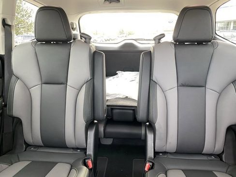 New 2025 Subaru Ascent Onyx Edition w/ Popular Package #2 image 11