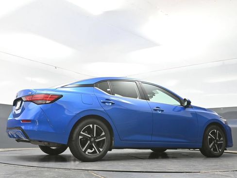 Used 2024 Nissan Sentra SV FWD image 48