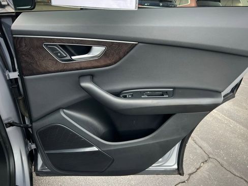 Used 2020 Audi Q8 Premium Plus w/ Premium Plus Package image 26