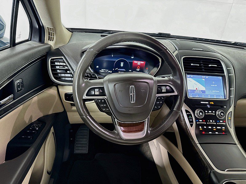 Used 2019 Lincoln Nautilus Select w/ Cargo Utility Package FWD image 23