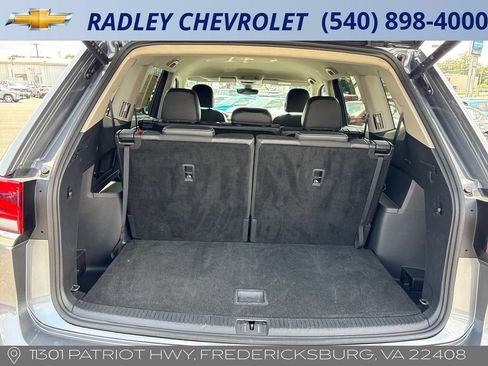 Used 2025 Volkswagen Atlas SE AWD/4WD image 15