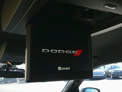 Used 2019 Dodge Grand Caravan SE image 16