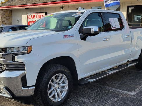 Used 2020 Chevrolet Silverado 1500 LTZ w/ LTZ Convenience Package image 3