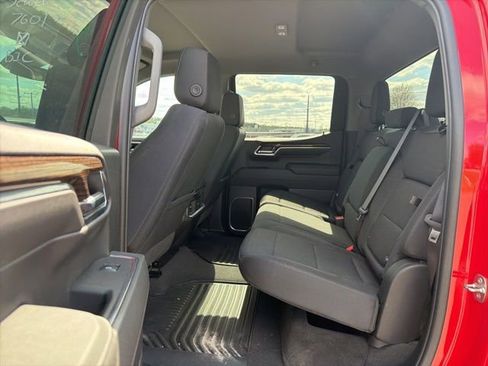 Used 2023 GMC Sierra 1500 Elevation AWD/4WD image 9