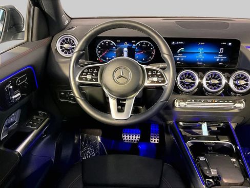 Used 2023 Mercedes-Benz GLA 250 4MATIC image 6