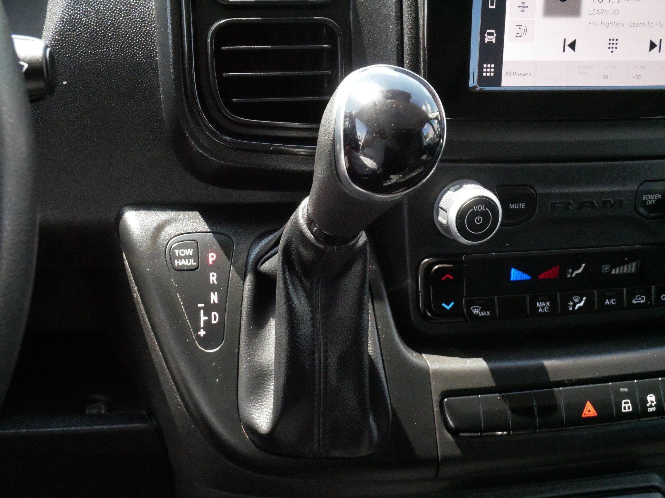 Used 2023 RAM ProMaster 2500 FWD image 24