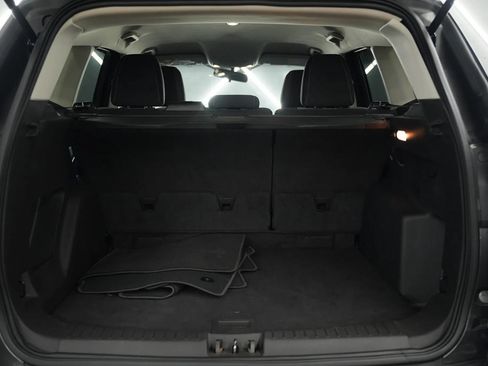 Used 2017 Ford Escape SE FWD image 16