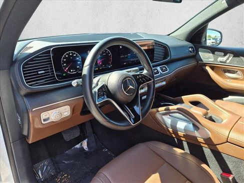Used 2024 Mercedes-Benz GLE 350 4MATIC image 9