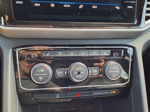 Used 2022 Volkswagen Atlas Cross Sport SE image 7