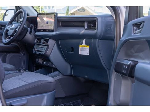 Used 2025 Ford Maverick XLT w/ XLT Luxury Package AWD/4WD image 9