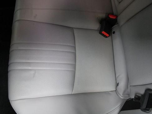 Used 2018 Honda Accord Touring image 18