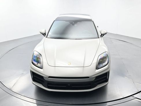 Certified 2025 Porsche Panamera image 44