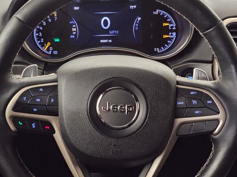 Used 2017 Jeep Grand Cherokee Limited AWD/4WD image 10