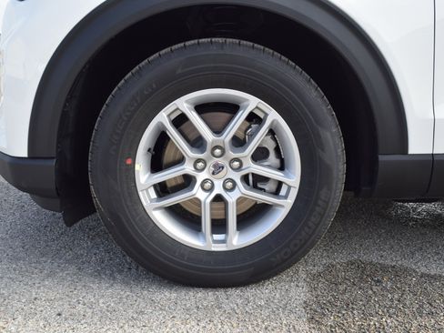 New 2026 Ford Explorer Active w/ Active Comfort Package image 27