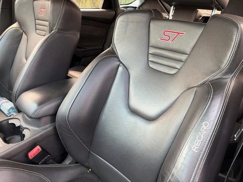 Used 2013 Ford Focus ST FWD image 11