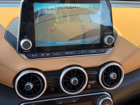 Certified 2021 Nissan Sentra SV w/ SV Premium Package image 19