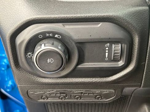 Used 2024 Jeep Wrangler Sport AWD/4WD image 25