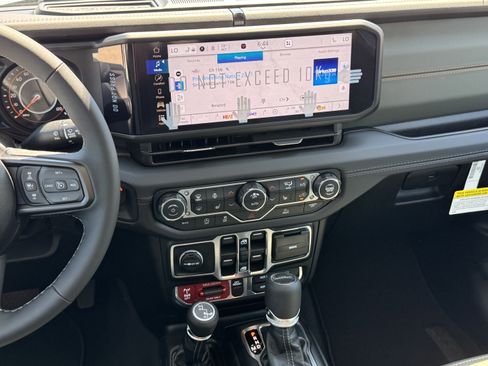 New 2026 Jeep Gladiator Mojave AWD/4WD image 16