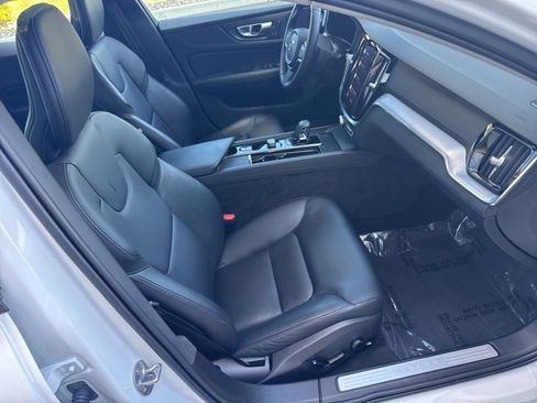 Certified 2024 Volvo S60 B5 Core image 15