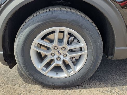 New 2026 Ford Explorer Active w/ Active Comfort Package image 6