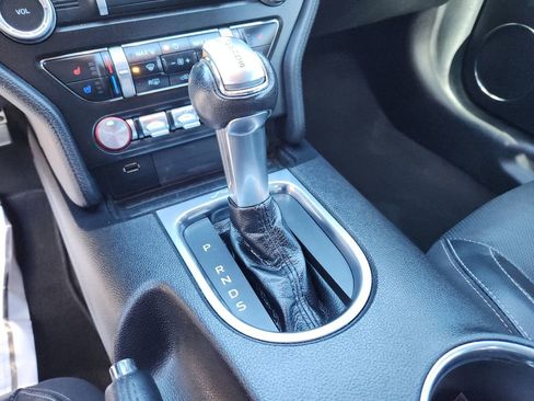 Used 2020 Ford Mustang Premium image 23