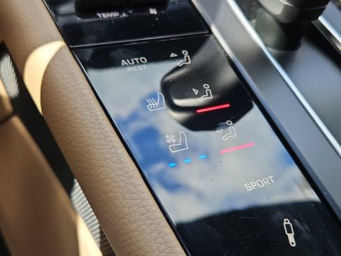 Certified 2023 Porsche Macan S AWD/4WD image 22