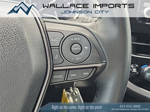 Used 2024 Toyota Camry SE image 17