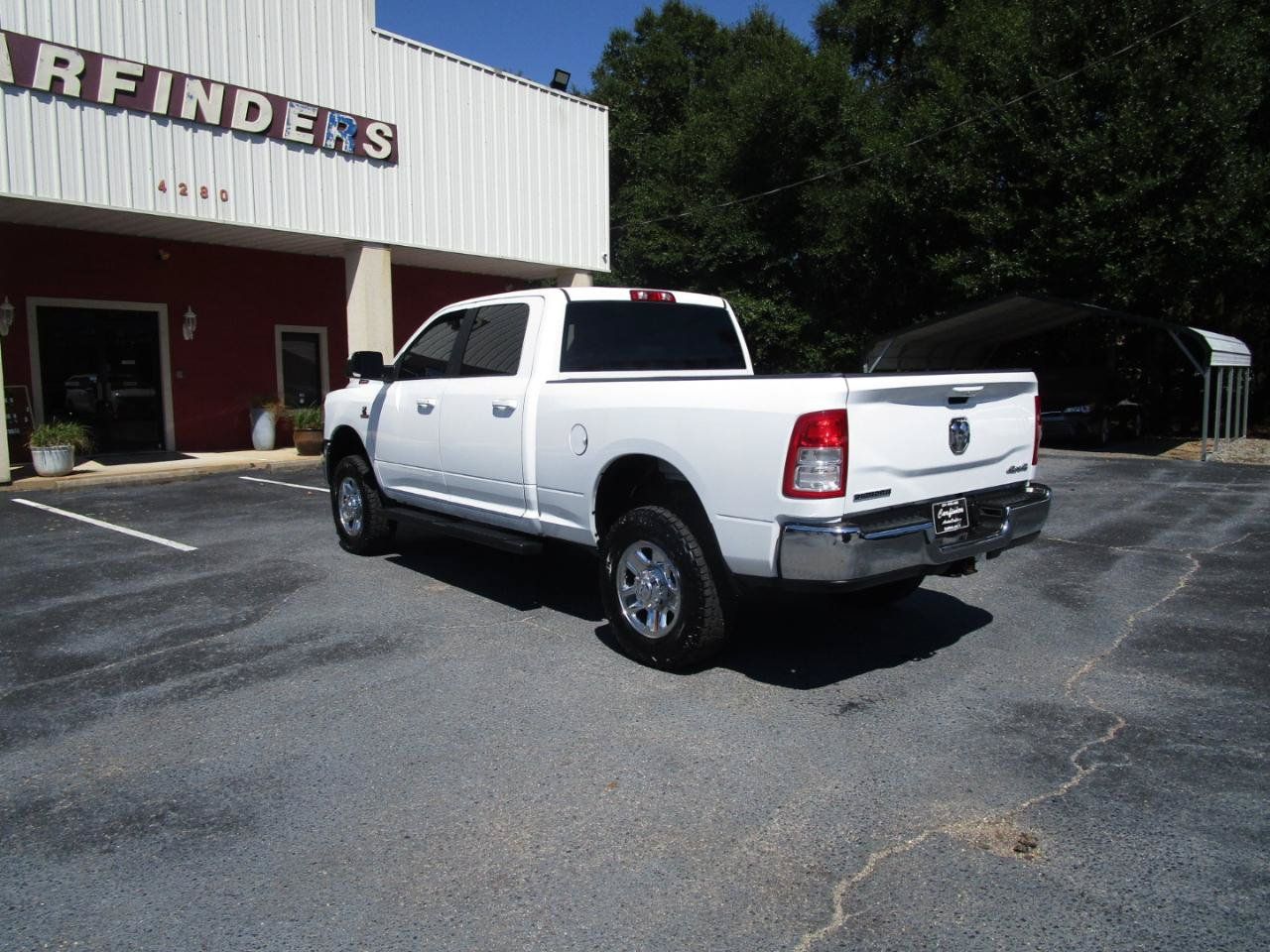 Used 2022 RAM 2500 Big Horn AWD/4WD image 2