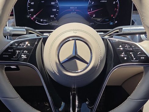 Used 2023 Mercedes-Benz S 500 4MATIC image 31