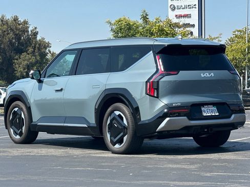 Certified 2024 Kia EV9 Land AWD/4WD image 7