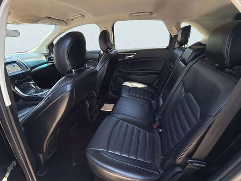 Used 2016 Ford Edge SEL w/ Equipment Group 201A AWD/4WD image 17