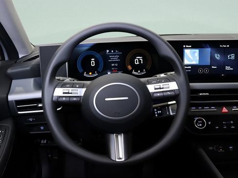 Certified 2025 Hyundai Sonata SEL AWD/4WD image 13