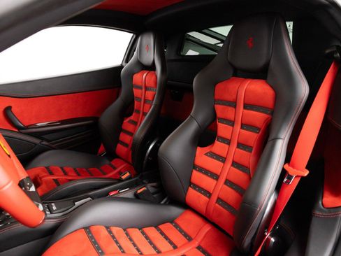 Certified 2015 Ferrari 458 Italia Coupe RWD image 3