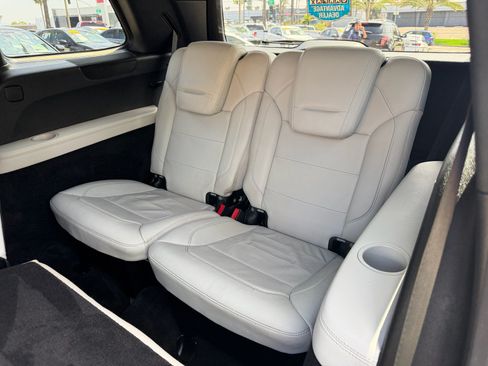 Used 2017 Mercedes-Benz GLS 450 4MATIC w/ Premium Package image 14