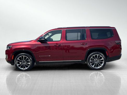 Used 2024 Jeep Wagoneer Series III w/ Premium Group I AWD/4WD image 3