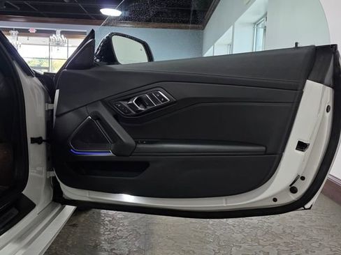 Used 2025 BMW Z4 sDrive30i image 18