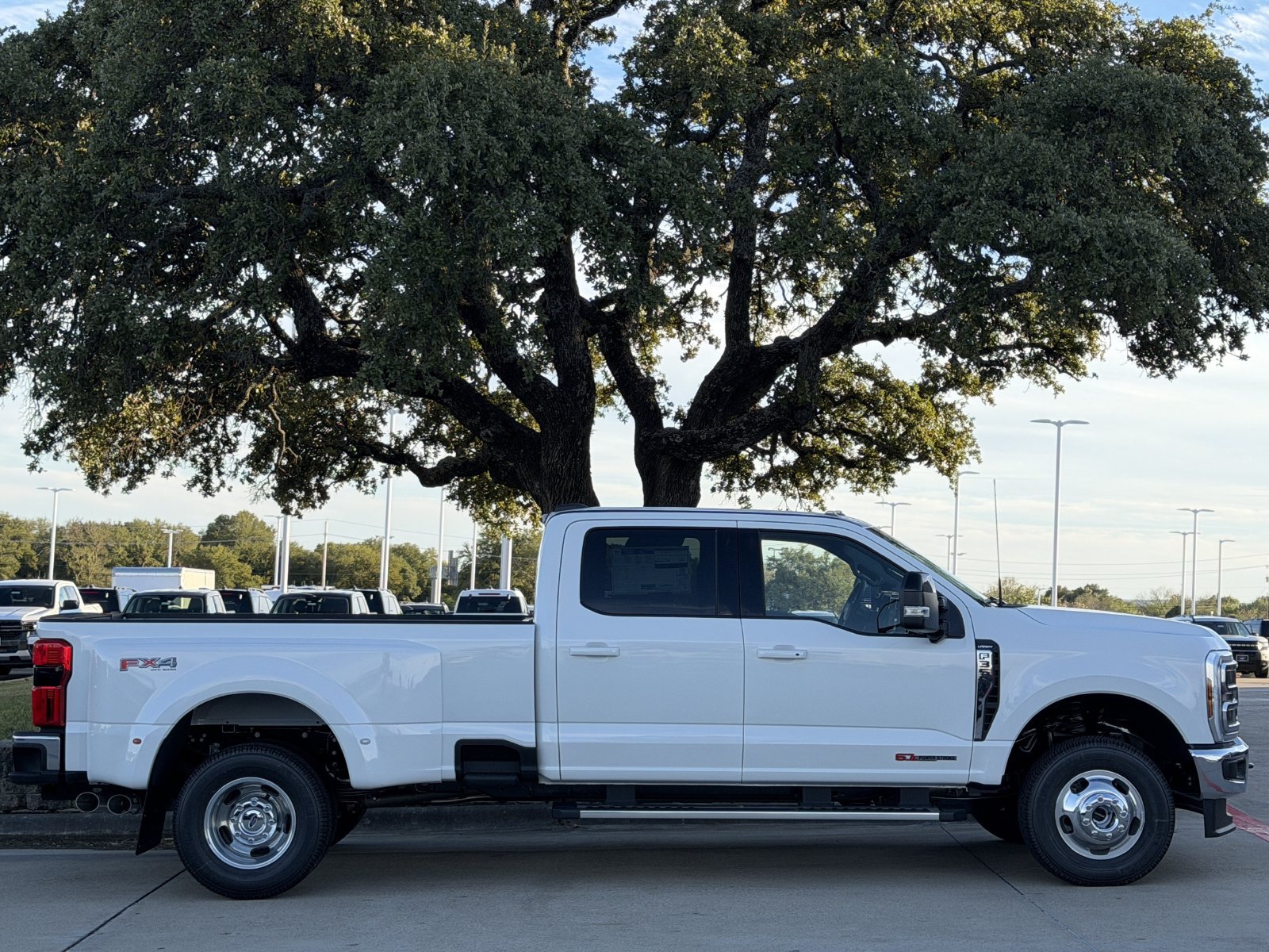 New 2027 Ford F350 Lariat AWD/4WD image 3