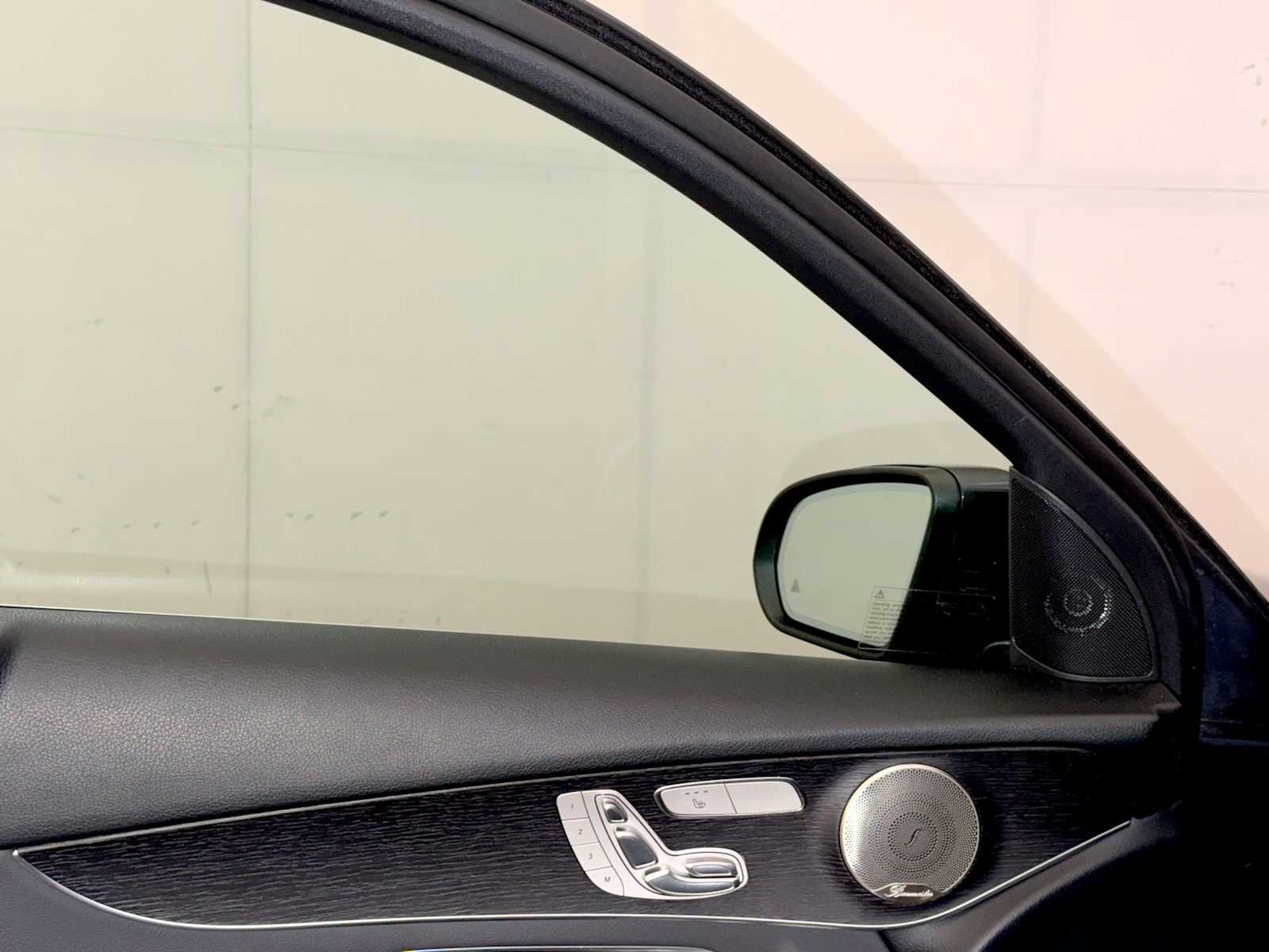 Used 2021 Mercedes-Benz GLC 300 4MATIC image 10