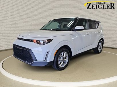 Certified 2025 Kia Soul LX w/ LX Technology Package