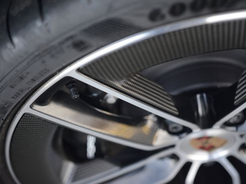 Certified 2025 Porsche 911 Carrera 4 GTS image 33