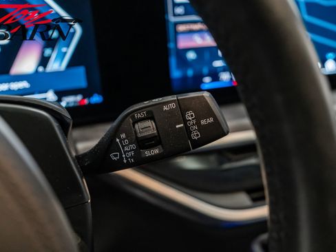 Used 2024 BMW X5 xDrive40i w/ M Sport Package image 37