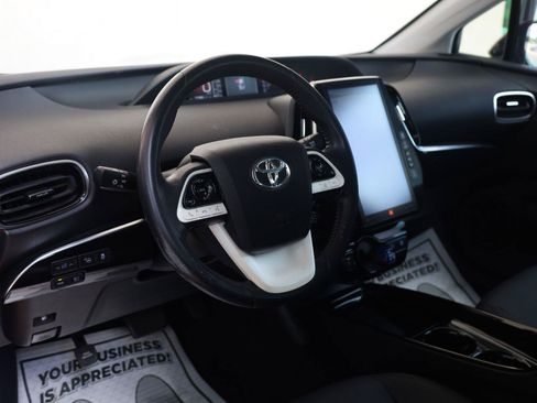 Used 2018 Toyota Prius Four w/ Advanced Technology Package FWD image 16