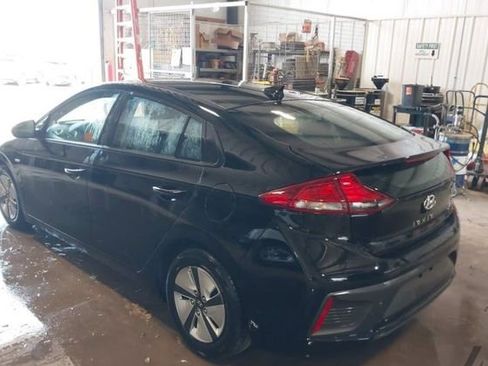 Used 2018 Hyundai Ioniq Blue image 3