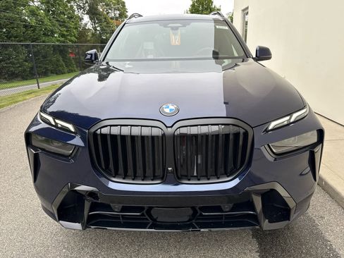 New 2026 BMW X7 xDrive40i w/ M Sport Package image 8